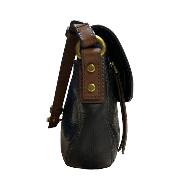 Fossil Cowhide Crossbody or Shoulder Black Pebble Stone with Brown Accents - Picture 6 of 13